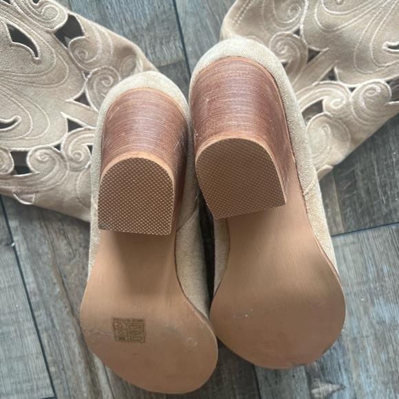 Suede cut out boho cowgirl boots - Picture 4 of 6